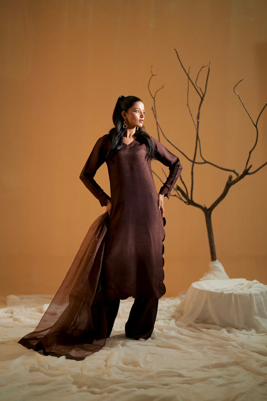 Dark brown Burnette